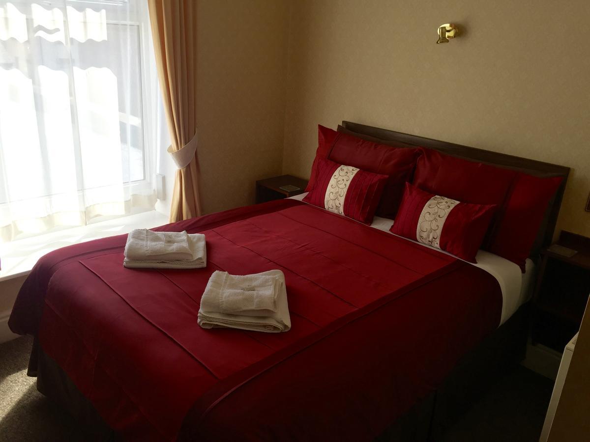 Bromwell Court Bed & Breakfast Llandudno Exterior photo