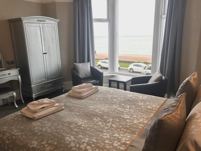 Bromwell Court Bed & Breakfast Llandudno Exterior photo
