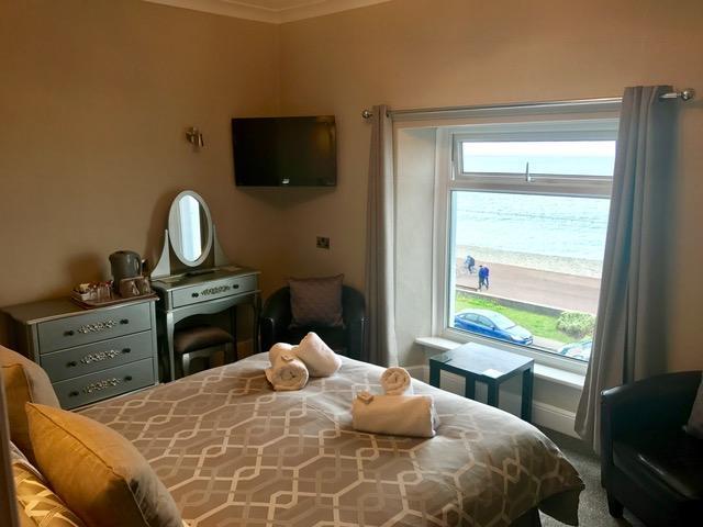 Bromwell Court Bed & Breakfast Llandudno Exterior photo
