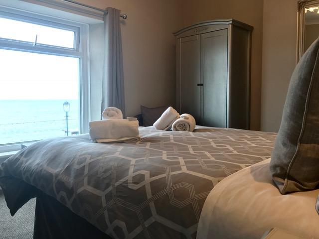 Bromwell Court Bed & Breakfast Llandudno Exterior photo